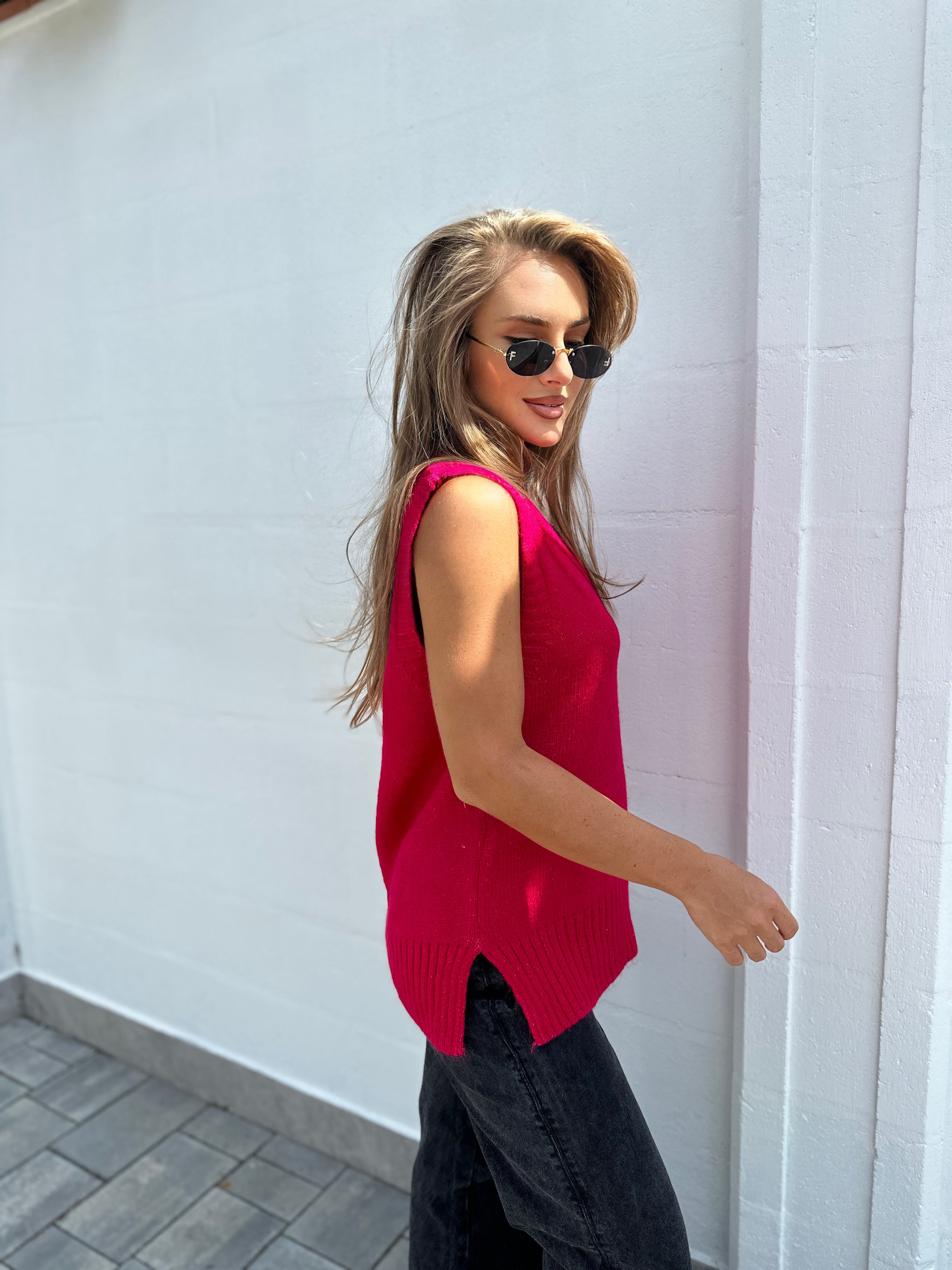 Dámská pletená vesta bez rukávů