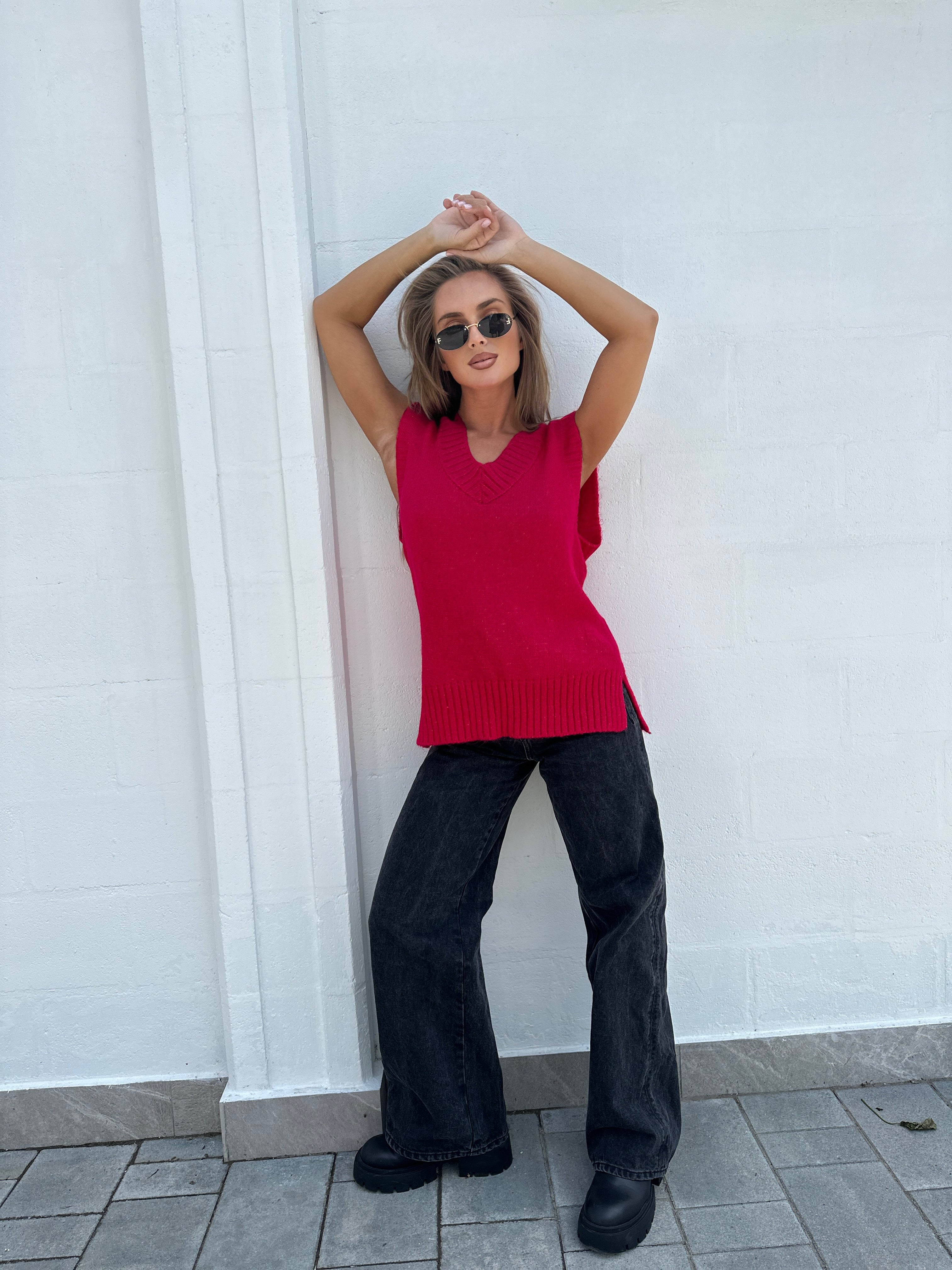 Dámská pletená vesta bez rukávů