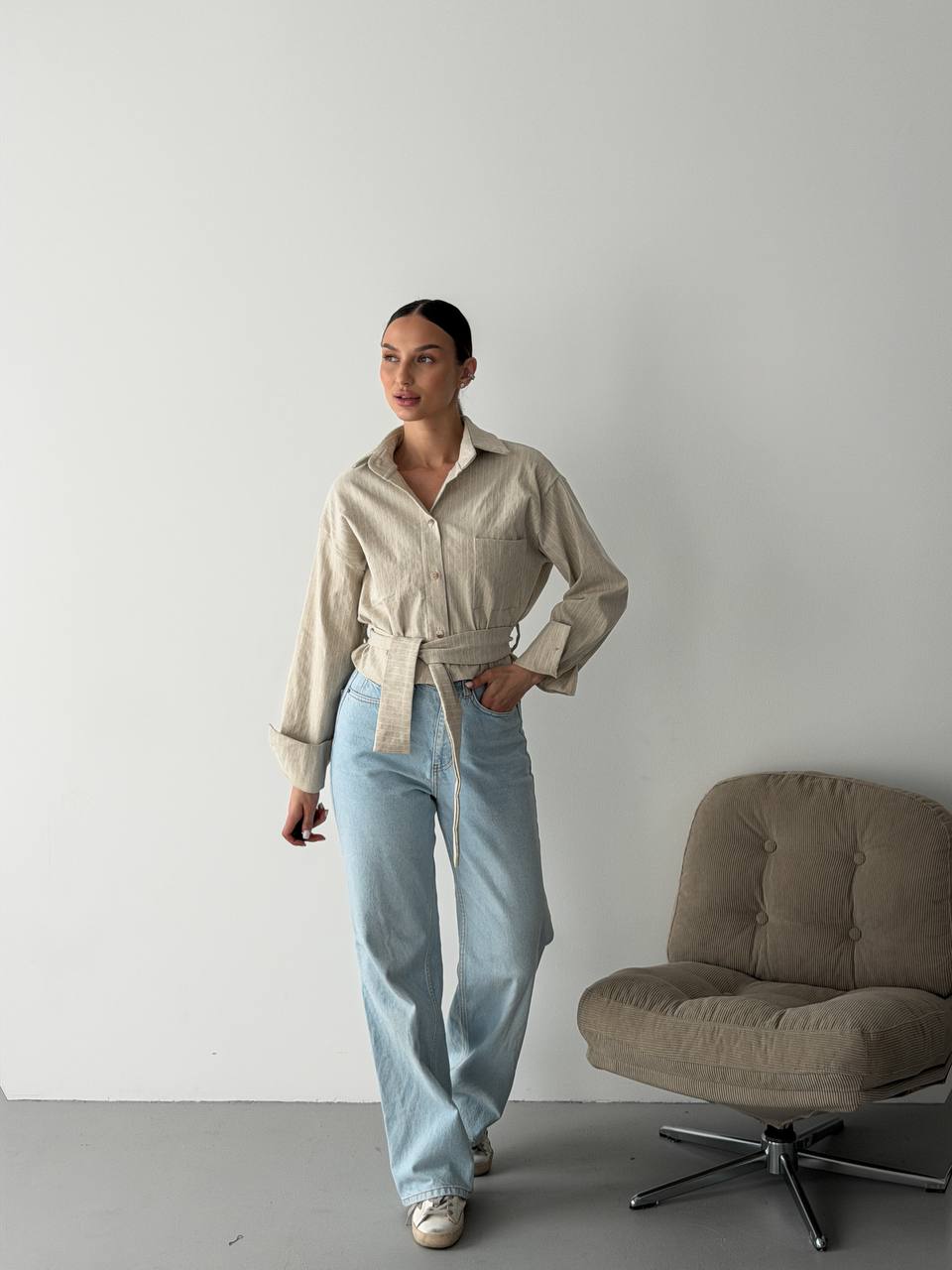 Zkrácená košile s trendy vzory – perfektní kousek, který oživí každý podzimní outfit. ✨