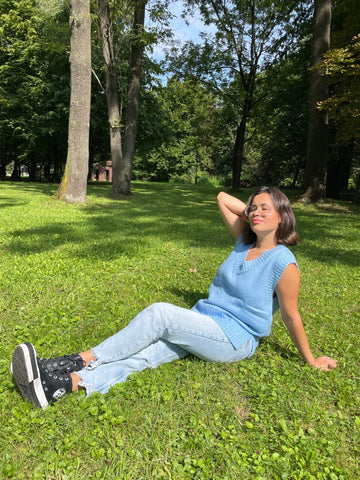 Dámská pletená vesta bez rukávů