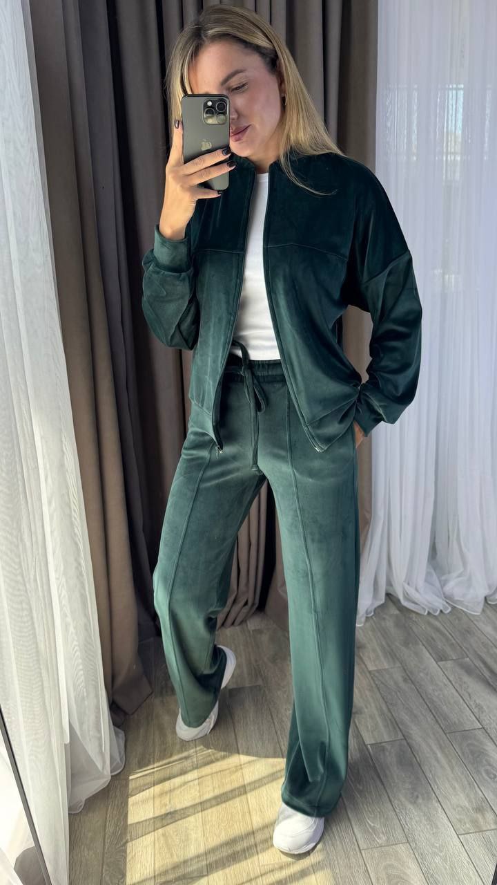 Sametová souprava – styl a pohodlí v jednom