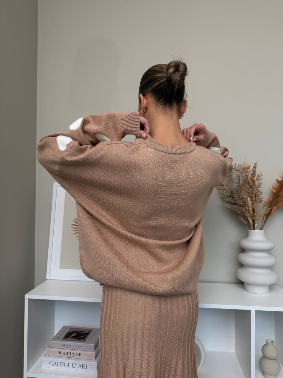 Dámský komplet – svetr a plisovaná sukně