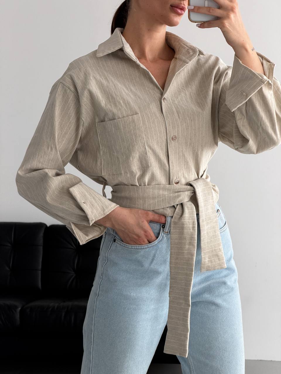 Zkrácená košile s trendy vzory – perfektní kousek, který oživí každý podzimní outfit. ✨