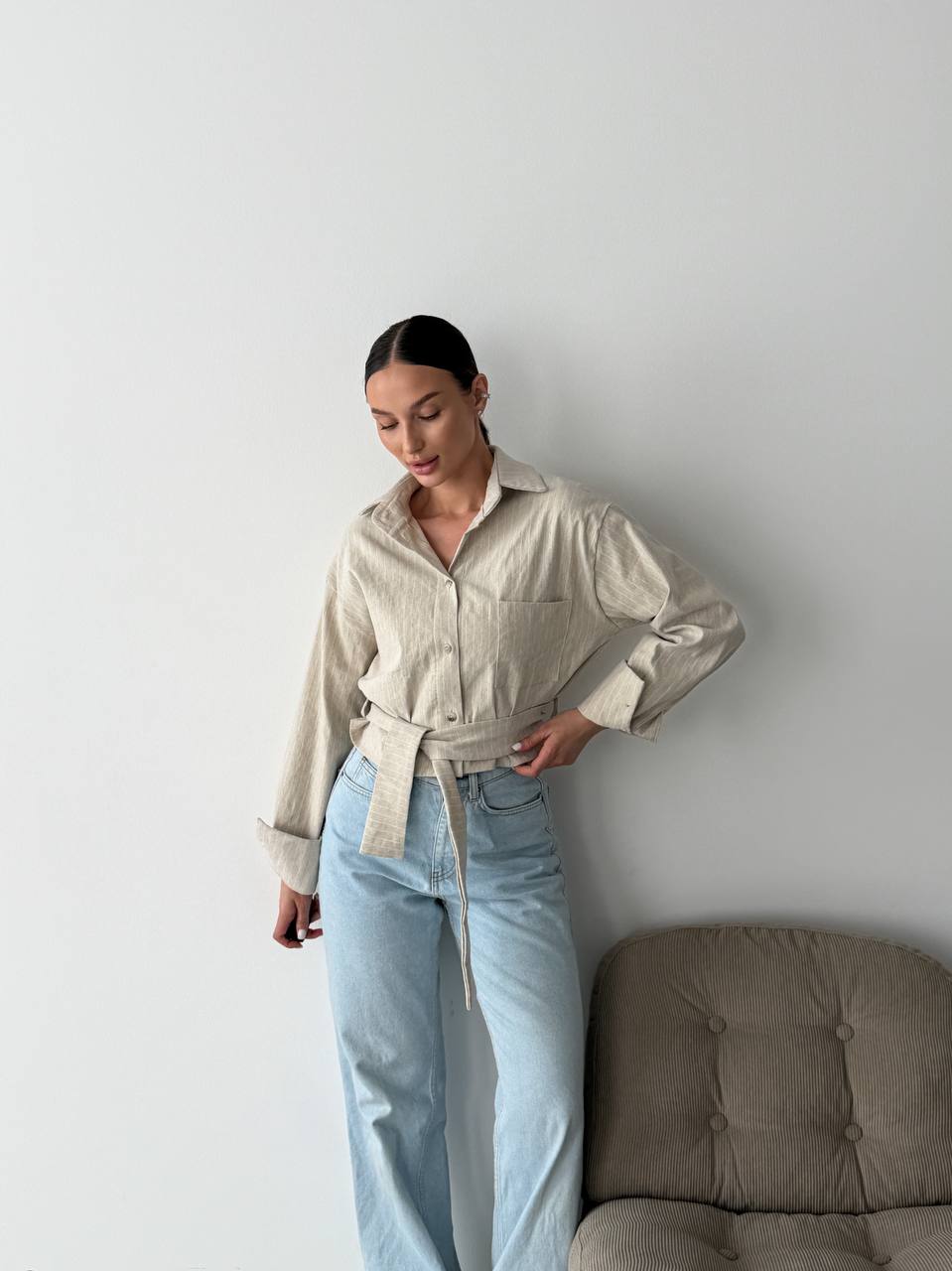 Zkrácená košile s trendy vzory – perfektní kousek, který oživí každý podzimní outfit. ✨