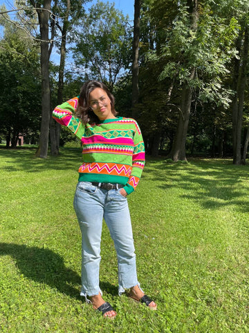 Dámský světlý svetr z měkkého a příjemného materiálu