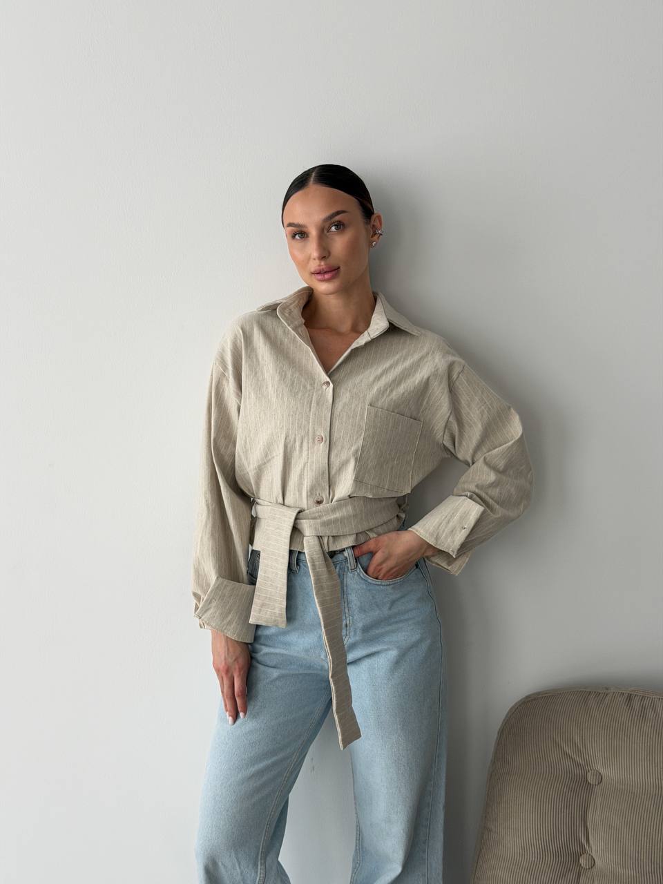 Zkrácená košile s trendy vzory – perfektní kousek, který oživí každý podzimní outfit. ✨
