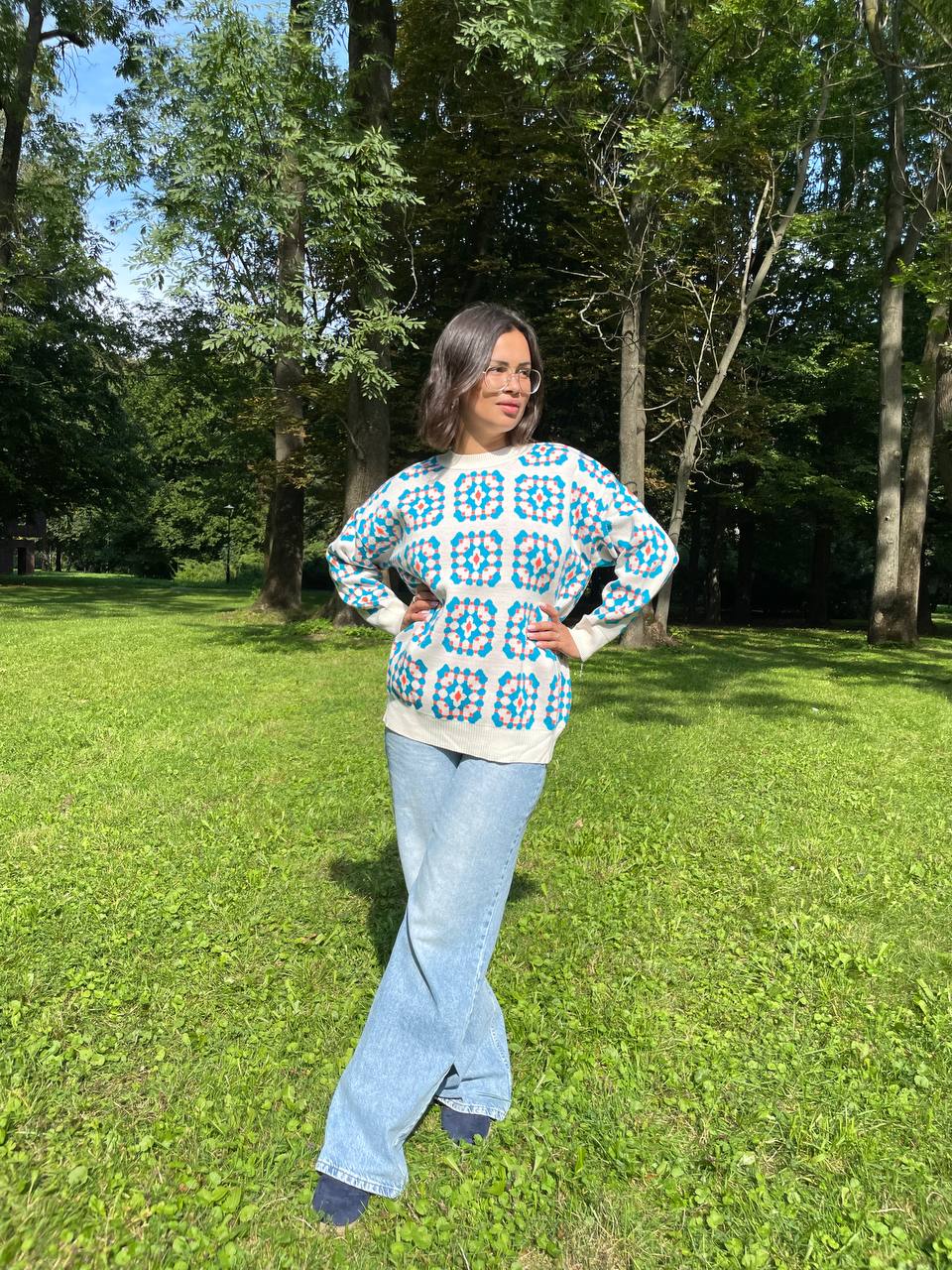 Svetr – tunika s elegantním vzorem