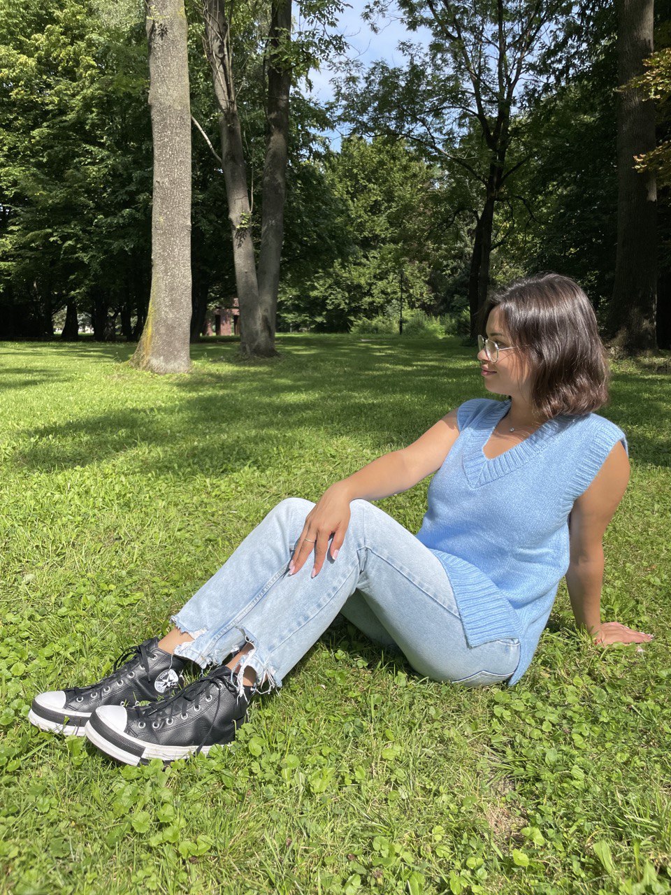 Dámská pletená vesta bez rukávů