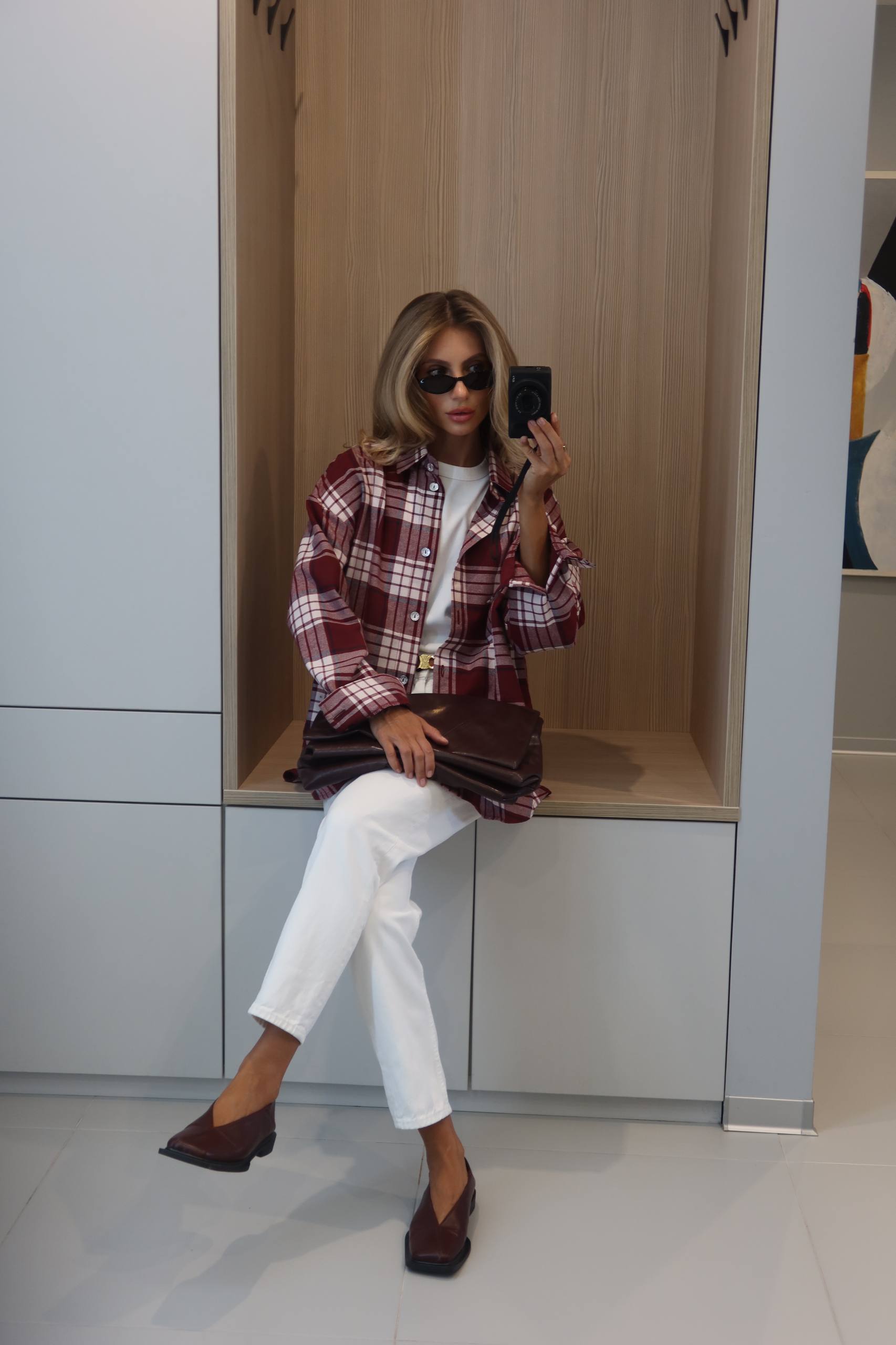 Stylová košile v červené barvě – tvůj must-have pro každý outfit ❤️