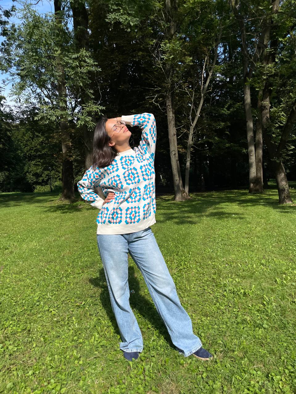 Svetr – tunika s elegantním vzorem