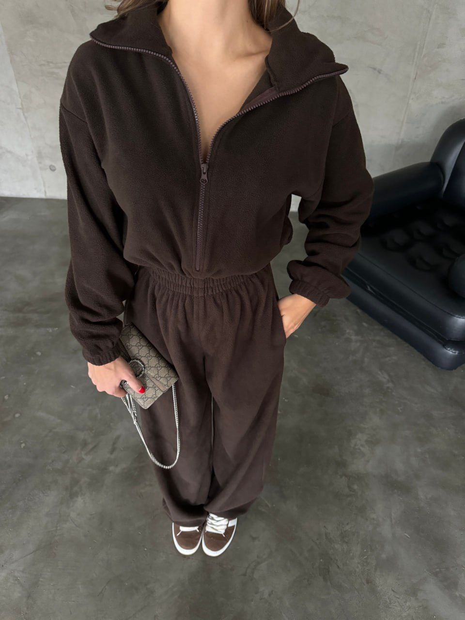 Teplý overal na zimu – pohodlný a moderní střih