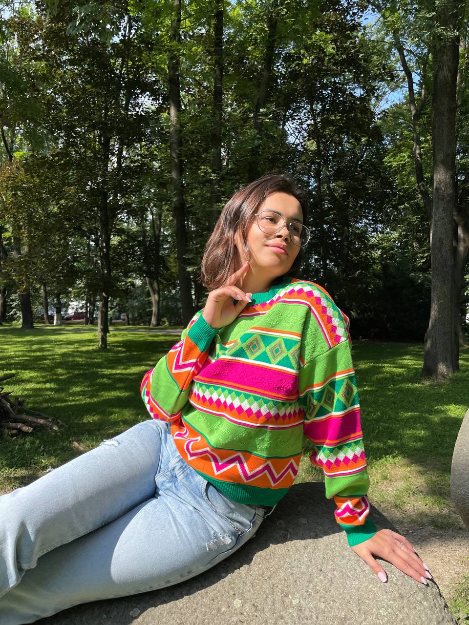 Dámský světlý svetr z měkkého a příjemného materiálu